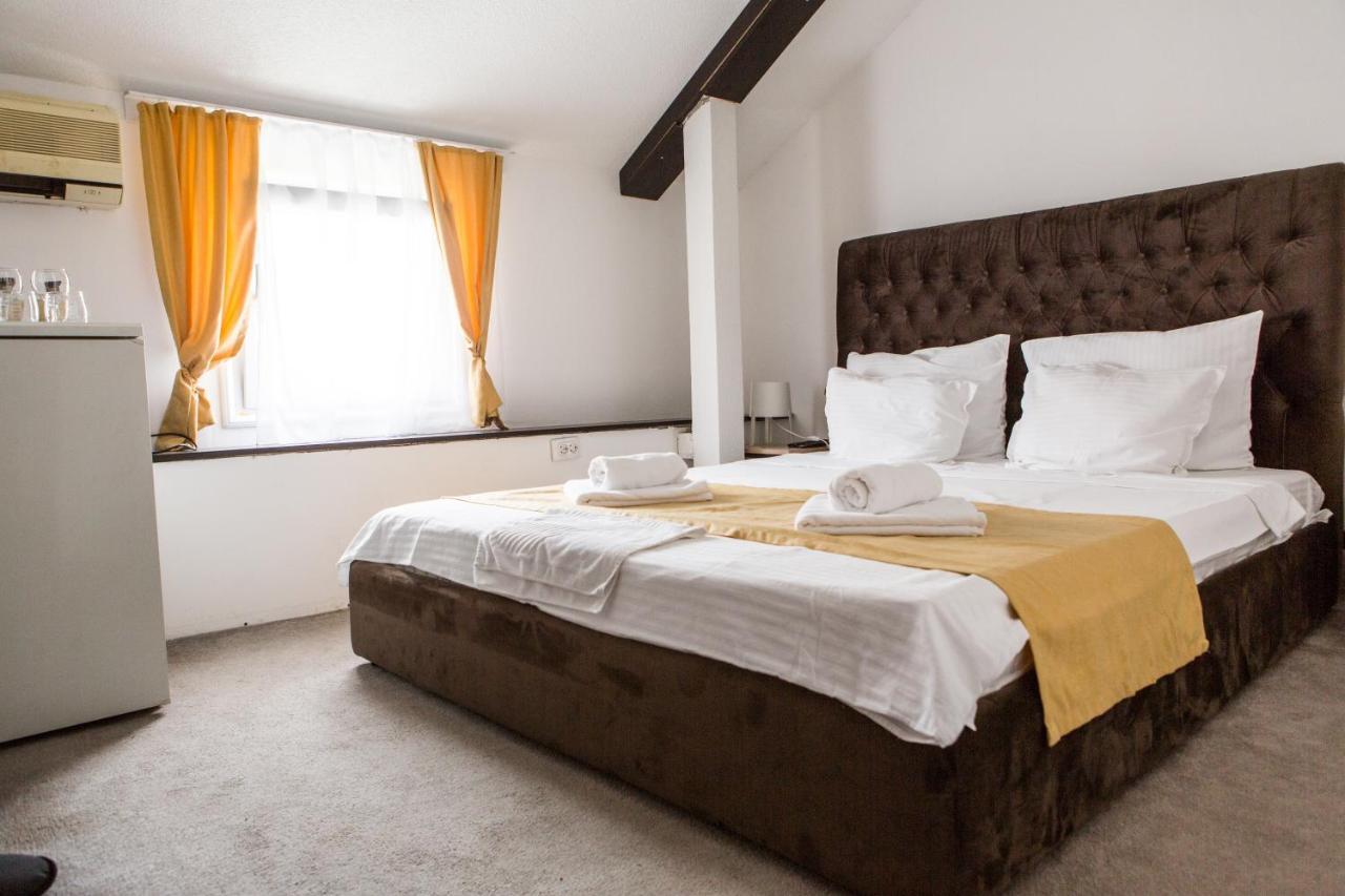 Attico Spa Kragujevac Buitenkant foto