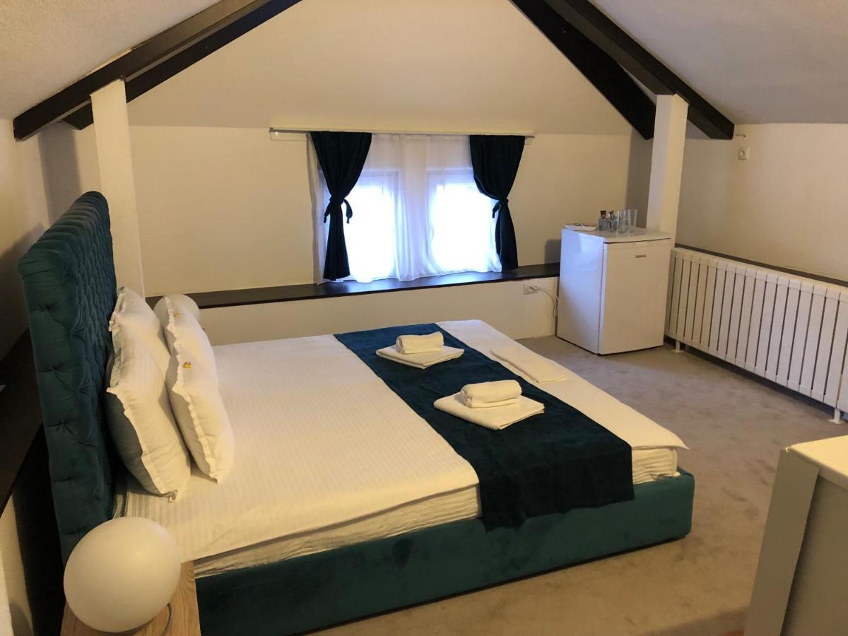 Attico Spa Kragujevac Buitenkant foto